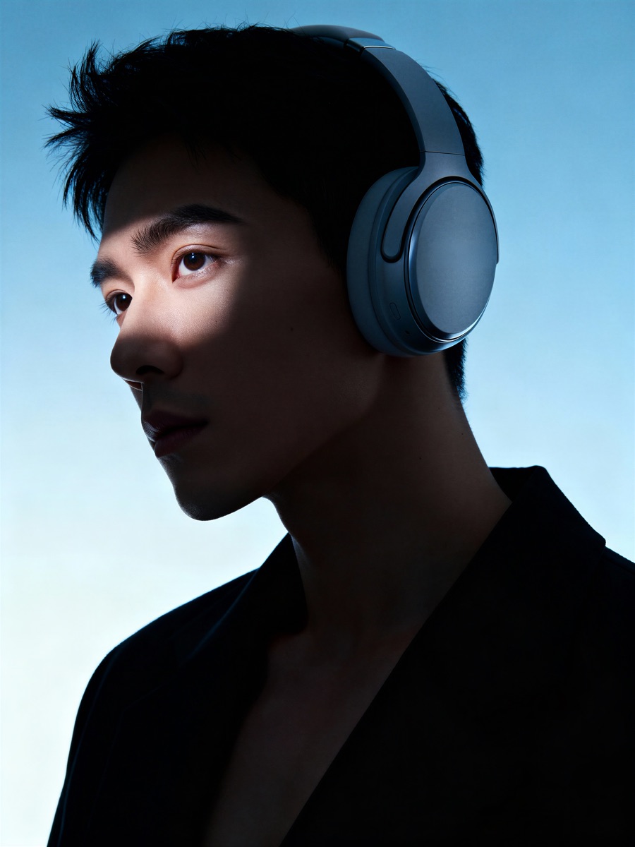Headphones 08